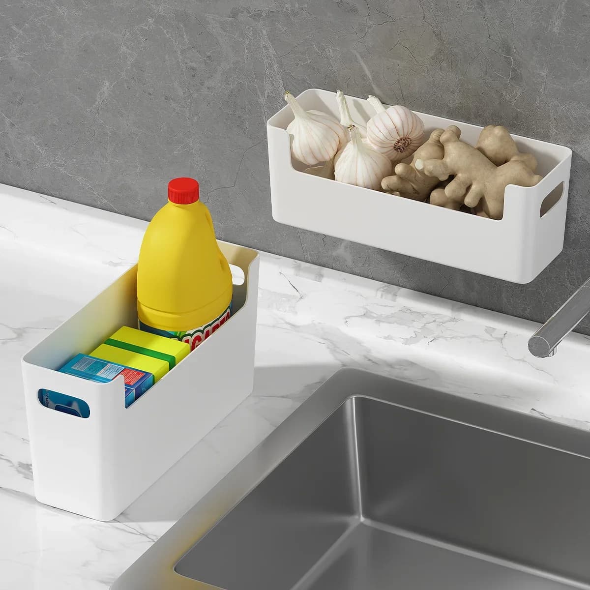 Nástěnný organizér do skříňky s dvířky, úložný box navržený pro háčky do skříně na potravinářskou fólii, úložné sáčky a koupelnové nezbytnosti